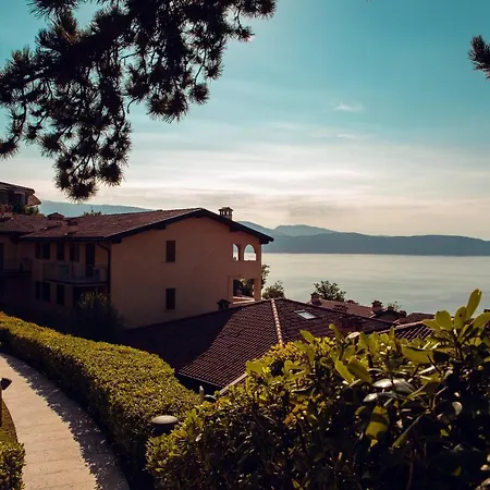 Domina Borgo Degli Ulivi - Garda Lejlighedshotel