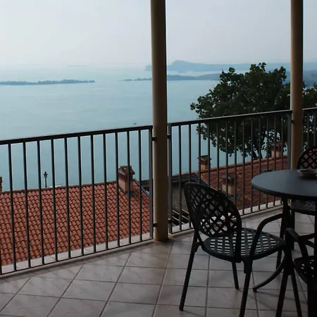 Domina Borgo Degli Ulivi - Garda Lejlighedshotel Gardone Riviera