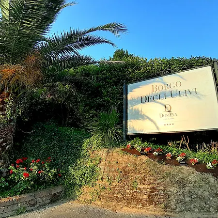 Domina Borgo Degli Ulivi - Garda Lejlighedshotel 4*